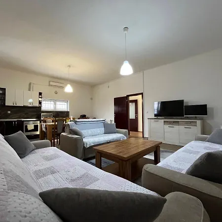 Apartment Kolonia M *