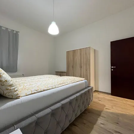 Kolonia M Apartment *